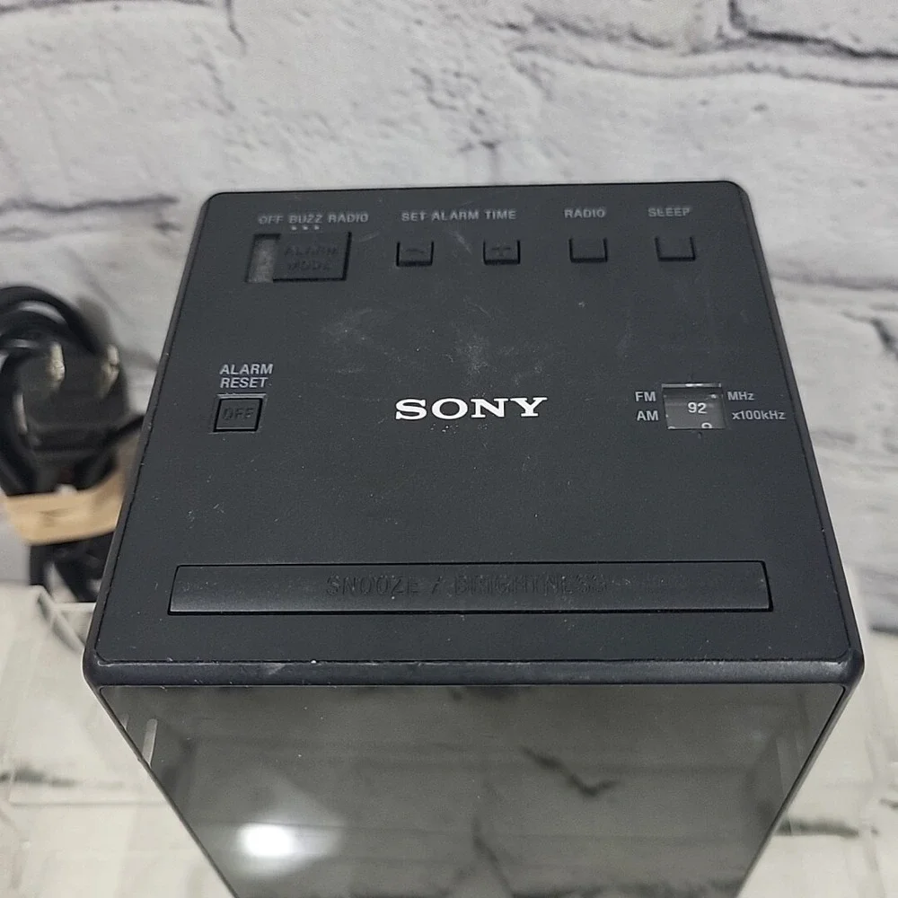 Sony ICF-C1 Desktop Alarm Clock AM FM Radio Black Sony Digital Display Tested